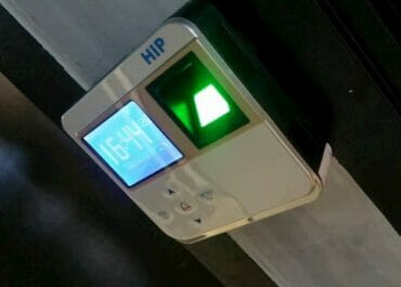 การใช้งานเครื่องสแกนลายนิ้วมือ รุ่น HIP